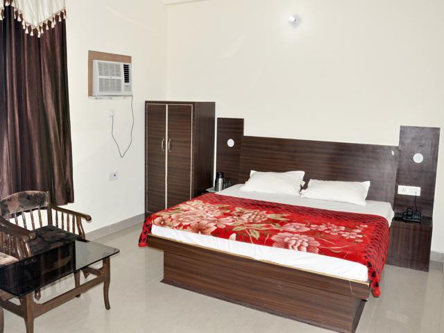 Hotel Devi Mahal Katra  Pokoj fotografie